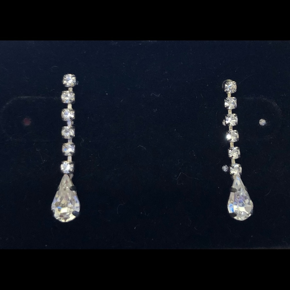 Crystal dangle drop earrings